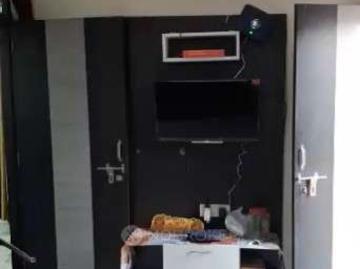 2 BHK Flat In Standalone Building For Sale In Karol Bagh
