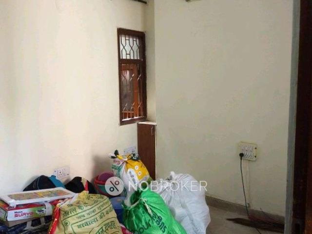 2 BHK Flat In Standalone Building For Sale In Paharganj