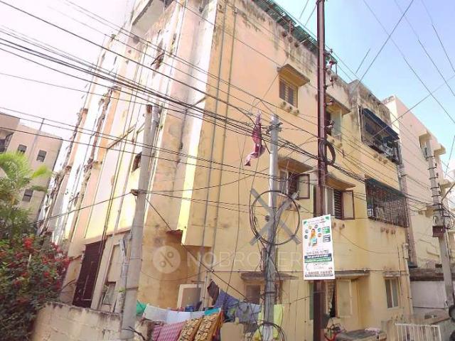 2 BHK Flat In Standalone Building For Sale In Rtc Cross Road