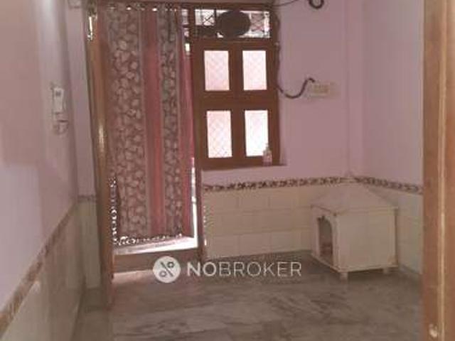 2 BHK Flat In Standalone Building For Sale In West Vinod Nagar