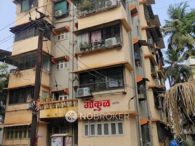 2 BHK Flat In Standalone Building For Sale In Vikas Vihar