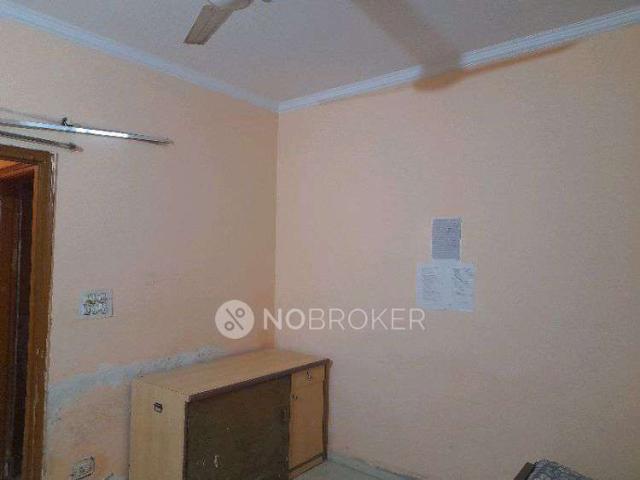 2 BHK Flat In Standalone Bulding for Rent In Nawada Metro Station