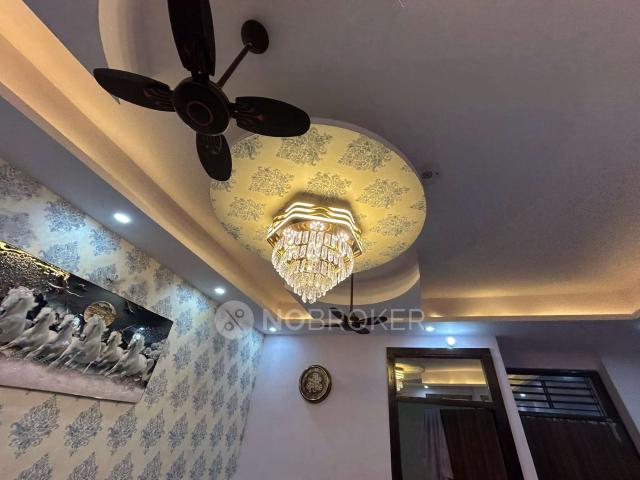 2 BHK Flat In Standalone for Rent In Pandav Nagar