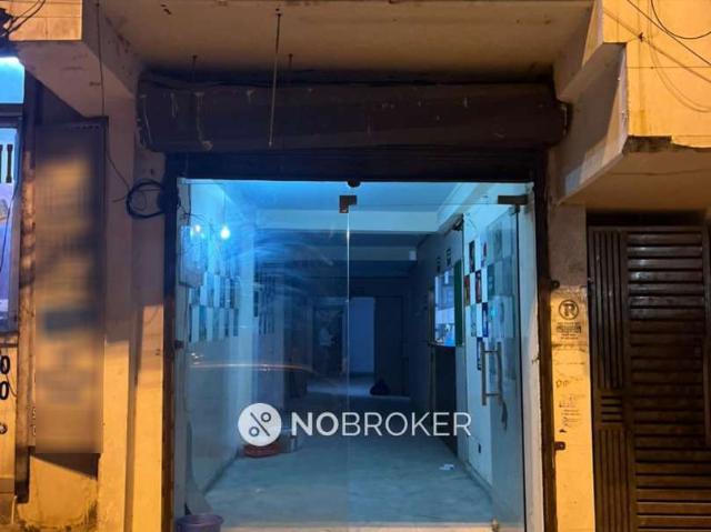 2 BHK Flat In Standlone Building For Sale In Patparganj