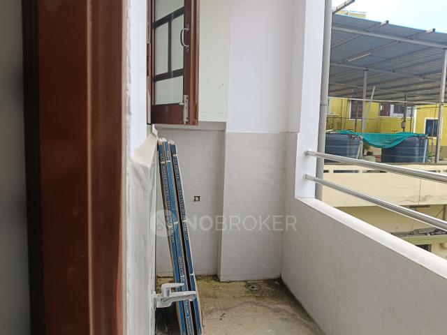 2 BHK Flat In Standlone Building, parvathi Nilayam, for Rent