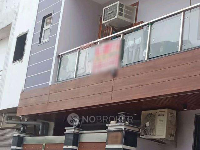 2 BHK Flat In Standlone Buliding for Rent In Sector 40