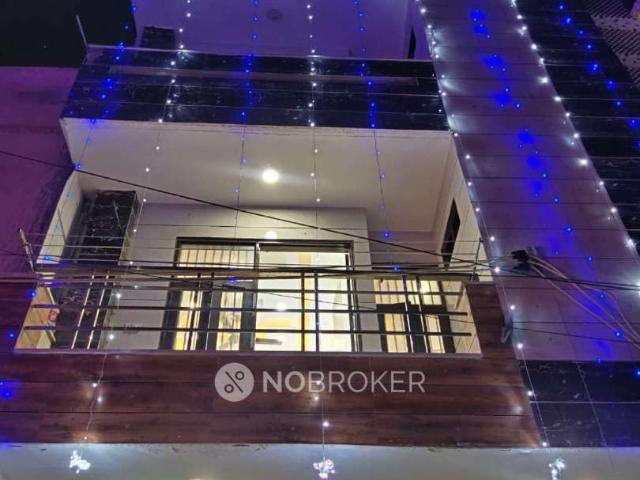2 BHK Flat In Star Apartment, Uttam Nagar for Rent In Uttam Nagar