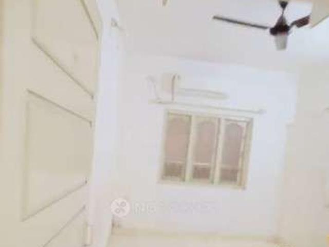 2 BHK Flat In Stella House for Lease In 4a, 2nd F Main Rd