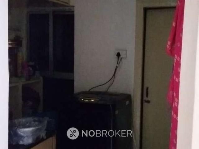 2 BHK Flat In Sunbreeze Apartments, Tower B for Rent In Vai