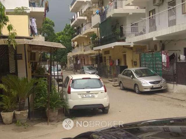 2 BHK Flat In Suncity Avenue 102 for Rent In Mahipalpur