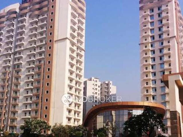 2 BHK Flat In Supertech Czar Suites for Rent In Omicron