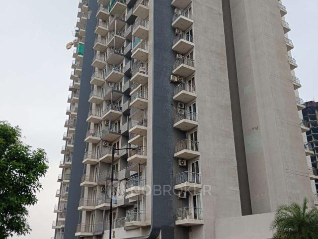 2 BHK Flat In Supertech Hues for Rent In Sector 68