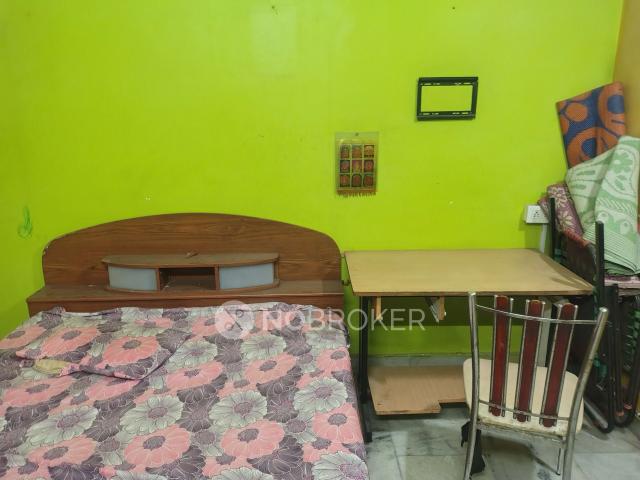 2 BHK Flat In Sv Sai Sreenivasam Apartment, Moosapet for Rent In Moosapet