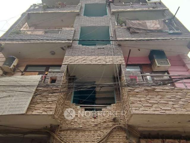 2 BHK Flat In Swastik Villa for Lease In Shahdara