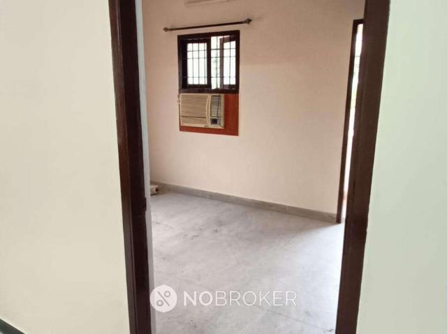2 BHK Flat In S. N Guru Flats, Virugambakkam For Sale In Virugambakkam