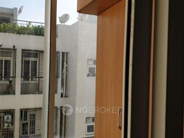 2 BHK Flat In S&p Living Spaces For Sale In Kil Ayanambakkam, Chennai