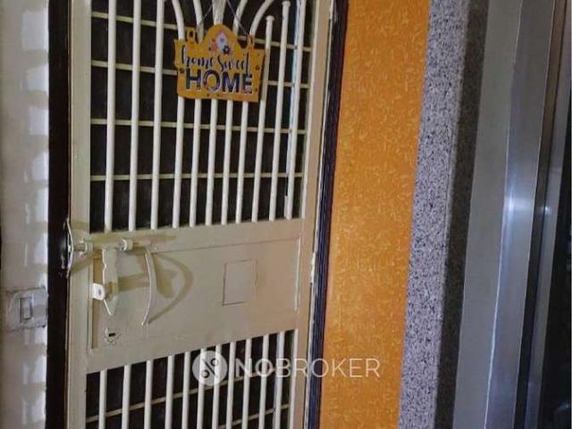 2 BHK Flat In Safaya Tower for Rent In Sector 100