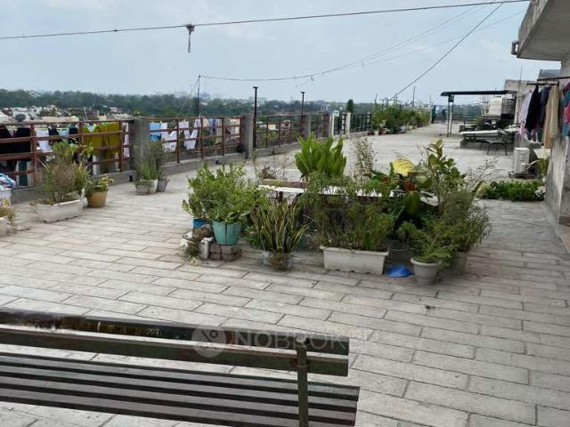 2 BHK Flat In Sakshi Apartment, Paschim Vihar For Sale In Paschim Vihar