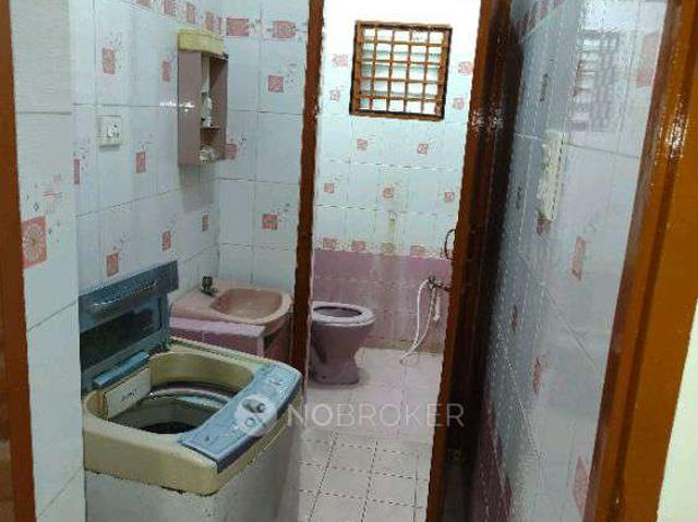 2 BHK Flat In Sai Ayush Rameshaa, Velachery for Rent In Sai