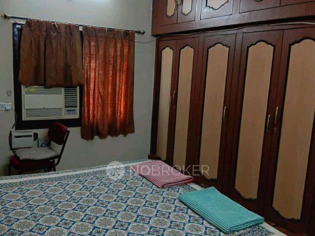 2 BHK Flat In Sai Krupa Apartments Bagh Amber Pet For Sale In Ramakrishna Nagar, Amberpet