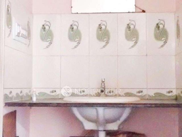 2 BHK Flat In Sai Kuteera For Sale In Veerabhadra Nagar