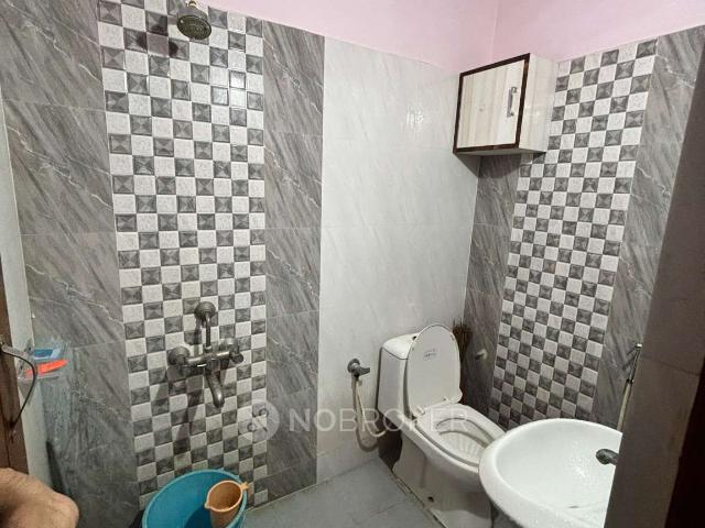2 BHK Flat In Sai Sri Nilayam, Raghavendra Colony for Rent In Sai Sri Nilayam