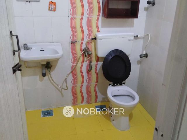 2 BHK Flat In Sai Subashya Aptmnts for Rent In Baby Nagar, Velachery