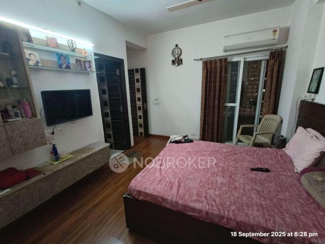 2 BHK Flat In Samridhi Grand Avenue for Rent In Techzone 4