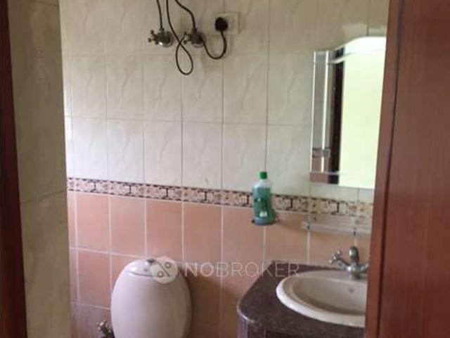 2 BHK Flat In Santushti Apartments, Vasant Kunj for Rent In Vasant Kunj