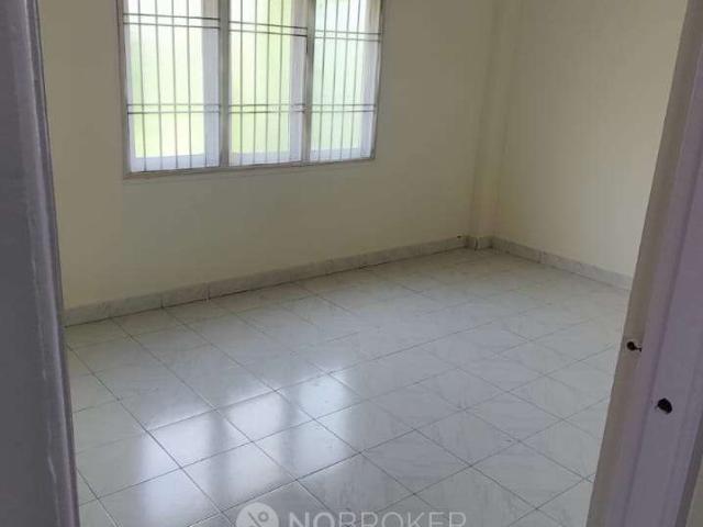2 BHK Flat In Santhoshi Apartments for Rent In Karkhana