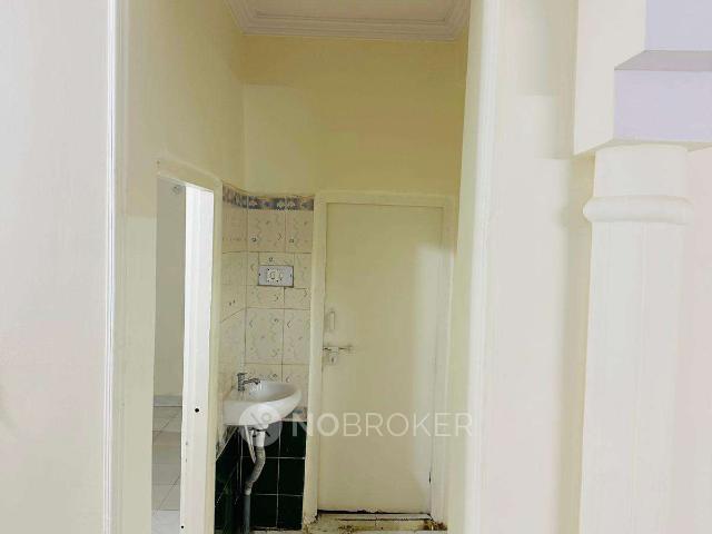 2 BHK Flat In Satya Residency, Madinaguda For Sale In Madinaguda