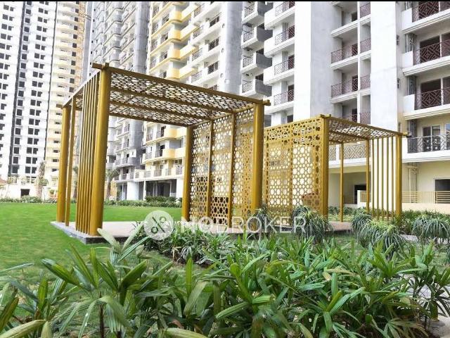 2 BHK Flat In Saya Gold Avenue, Indirapuram For Sale In Indirapuram