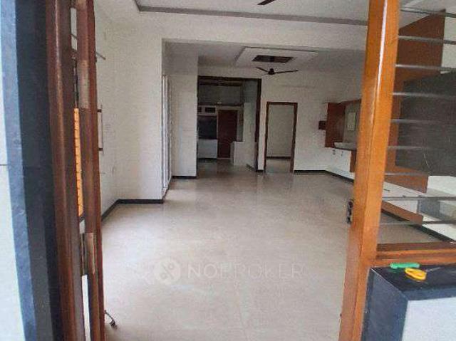 2 BHK Flat In Sb for Lease In J. P. Nagar