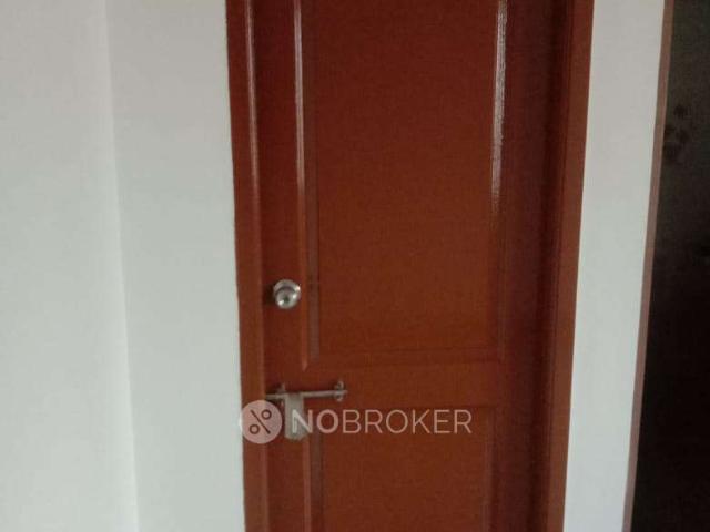 2 BHK Flat In Sb for Rent In Medavakkam