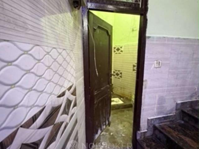 2 BHK Flat In Sb for Rent In Kasna Village