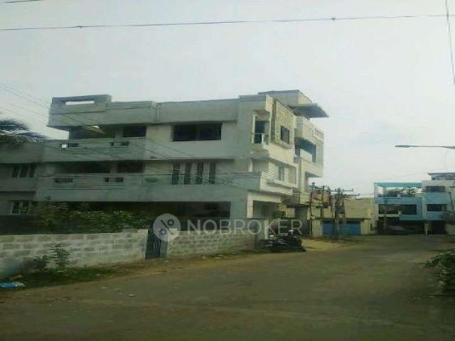 2 BHK Flat In Sb for Rent In Pallikaranai