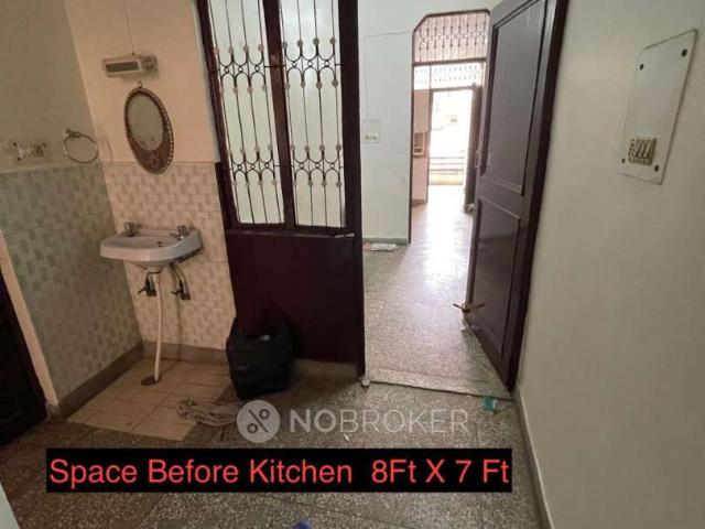 2 BHK Flat In Sb for Rent In Tilak Nagar