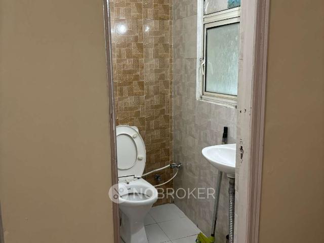 2 BHK Flat In Scc Heights for Rent In Raj Nagar Extension