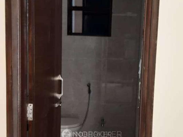2 BHK Flat In Sds Apartment For Sale In Sector 11