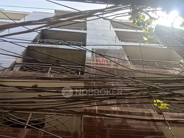 2 BHK Flat In Sejwal Nivas For Sale In East Of Kailash
