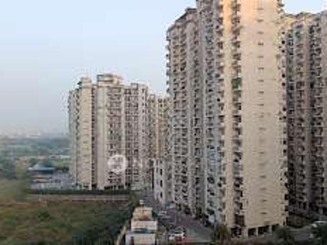 2 BHK Flat In Sethi Max Royal for Rent In Sector 76