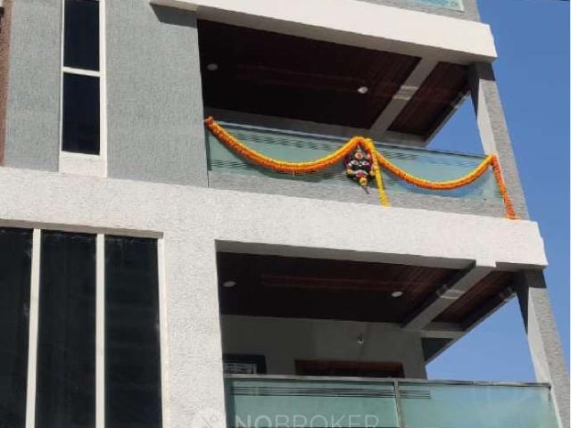 2 BHK Flat In Seven Hills for Rent In Road Number 7