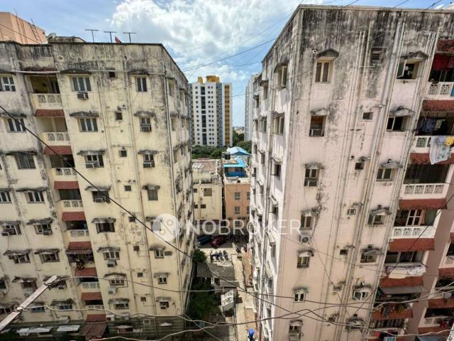 2 BHK Flat In Shanthi For Sale In Saligramam