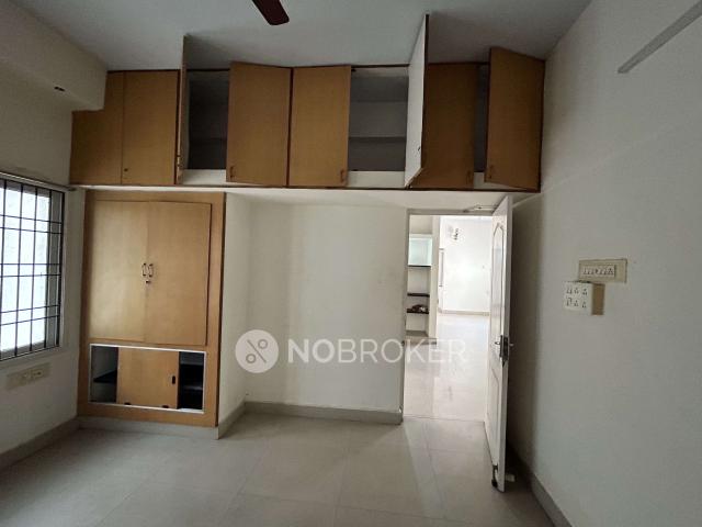2 BHK Flat In Shangrilla Apartment For Sale In Virugambakkam