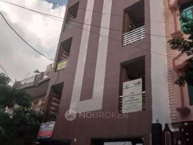 2 BHK Flat In Shafique Building for Rent In Pratap Vihar
