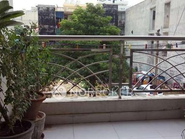 2 BHK Flat In Shakti Khand 2, Indirapuram for Rent In Shakti Khand 2
