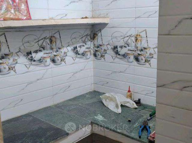 2 BHK Flat In Shalimar Bagh Bh Block for Rent In Shalimar B