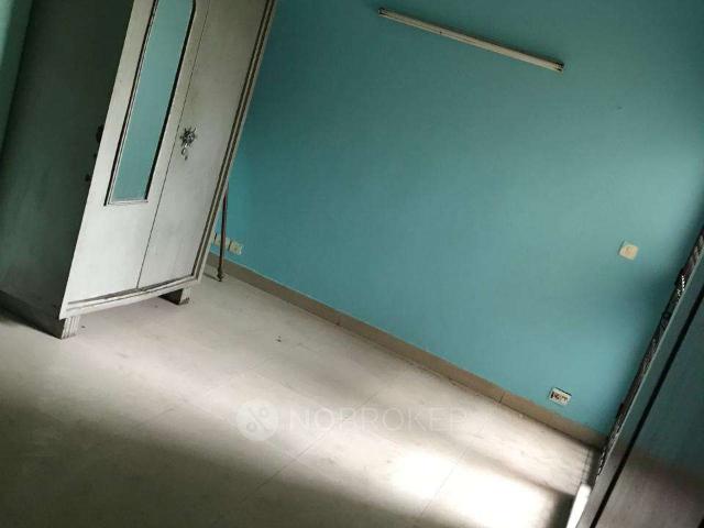 2 BHK Flat In Shipra Krishna Vista, Indirapuram for Rent In Indirapuram