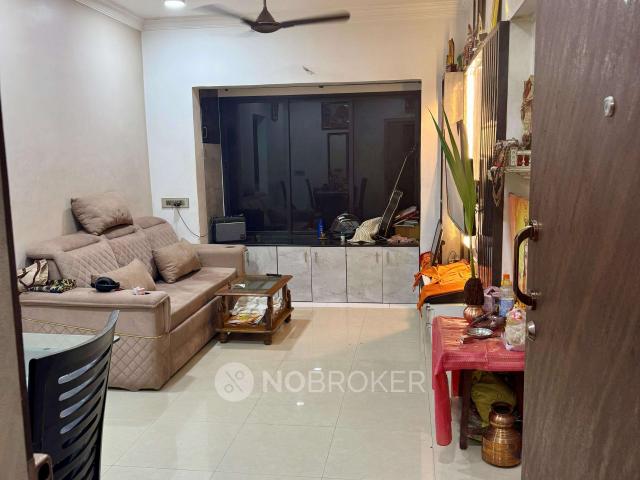 2 BHK Flat In Shiv Surbhi Chs For Sale In Kandivali East