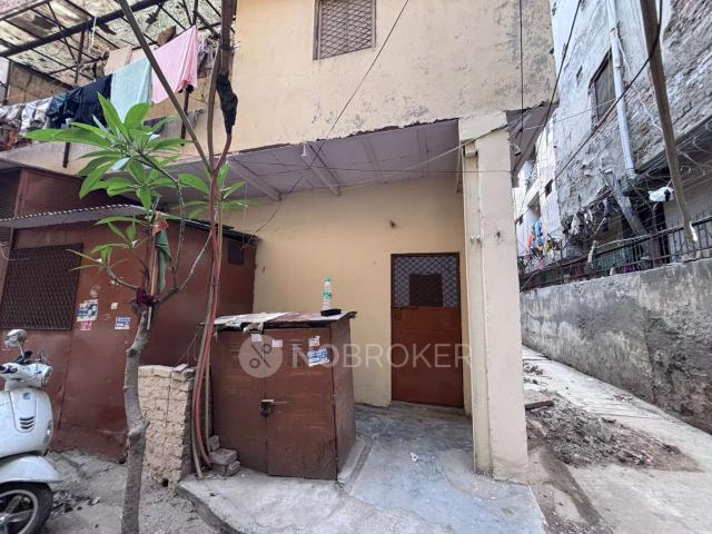 2 BHK Flat In Shivaji Enclave For Sale In Tagore Garden Ext